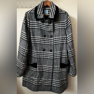 CeCe Black & White Plaid Velvet Trim Coat Size 14